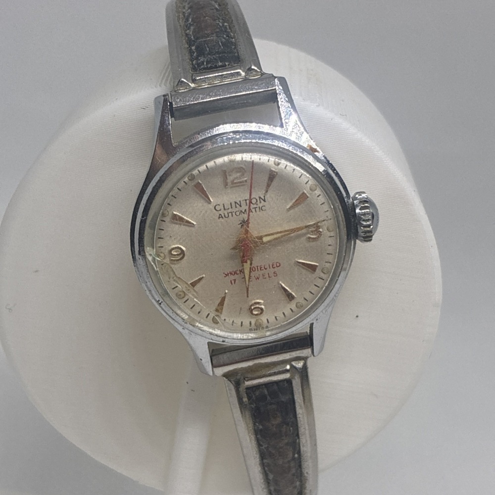 Vintage Clinton Ladies Watch, 17 Jewels, Runs